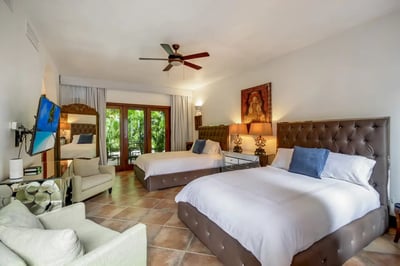 Luxury Villa Photo #35