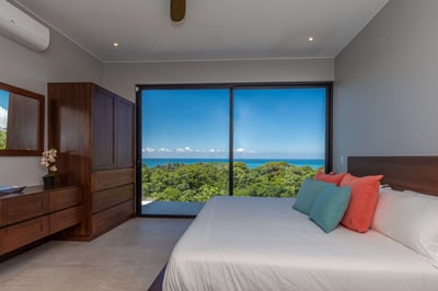 Luxury Villa Photo #38