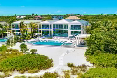 Luxury Villa Photo #4