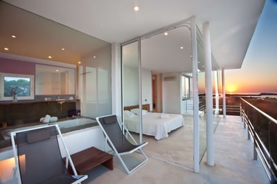 Luxury Villa Photo #25