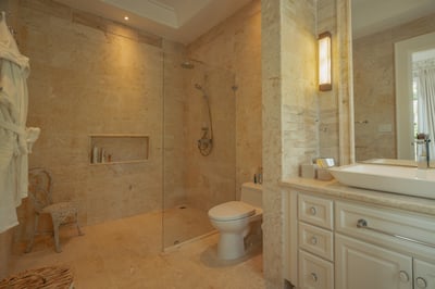Luxury Villa Photo #36