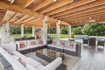 Luxury Villa Photo #17