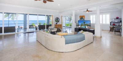 Luxury Villa Photo #13