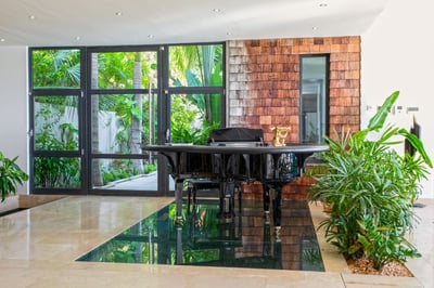 Luxury Villa Photo #29