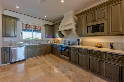 Luxury Villa Photo #24