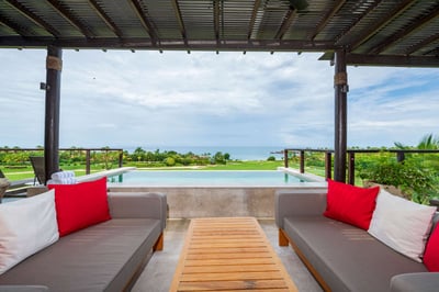 Luxury Villa Photo #2