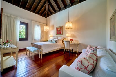 Luxury Villa Photo #43