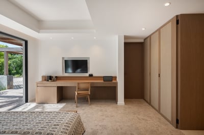 Luxury Villa Photo #21