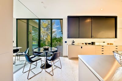 Luxury Villa Photo #26