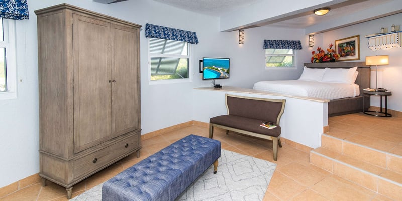 Cayman Castle & Guesthouse