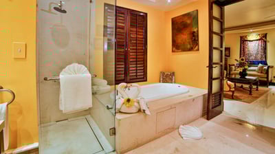 Luxury Villa Photo #20