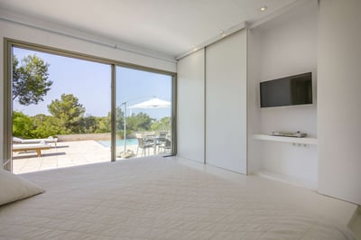Luxury Villa Photo #14