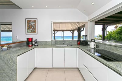Luxury Villa Photo #16