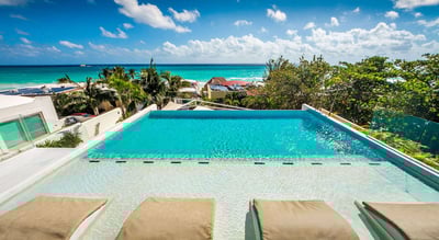 Luxury Villa Photo #2