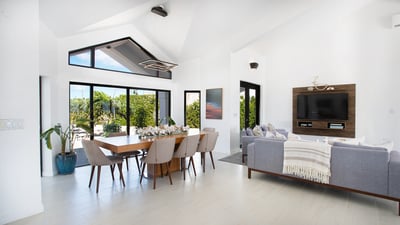 Luxury Villa Photo #9