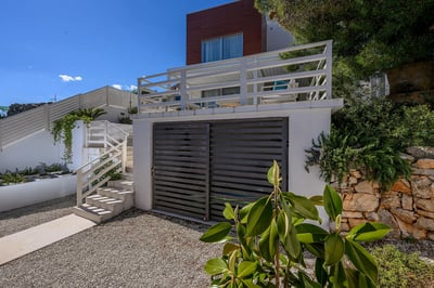 Luxury Villa Photo #30