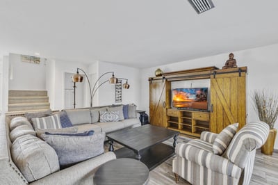 Luxury Villa Photo #8