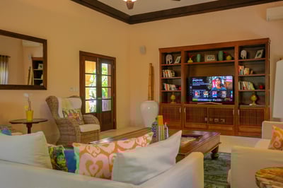 Luxury Villa Photo #8