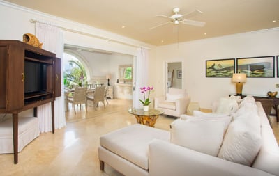 Luxury Villa Photo #2