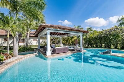Luxury Villa Photo #45