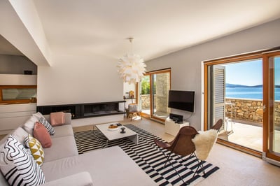 Luxury Villa Photo #30