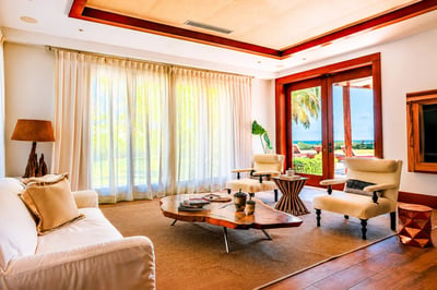 Luxury Villa Photo #42