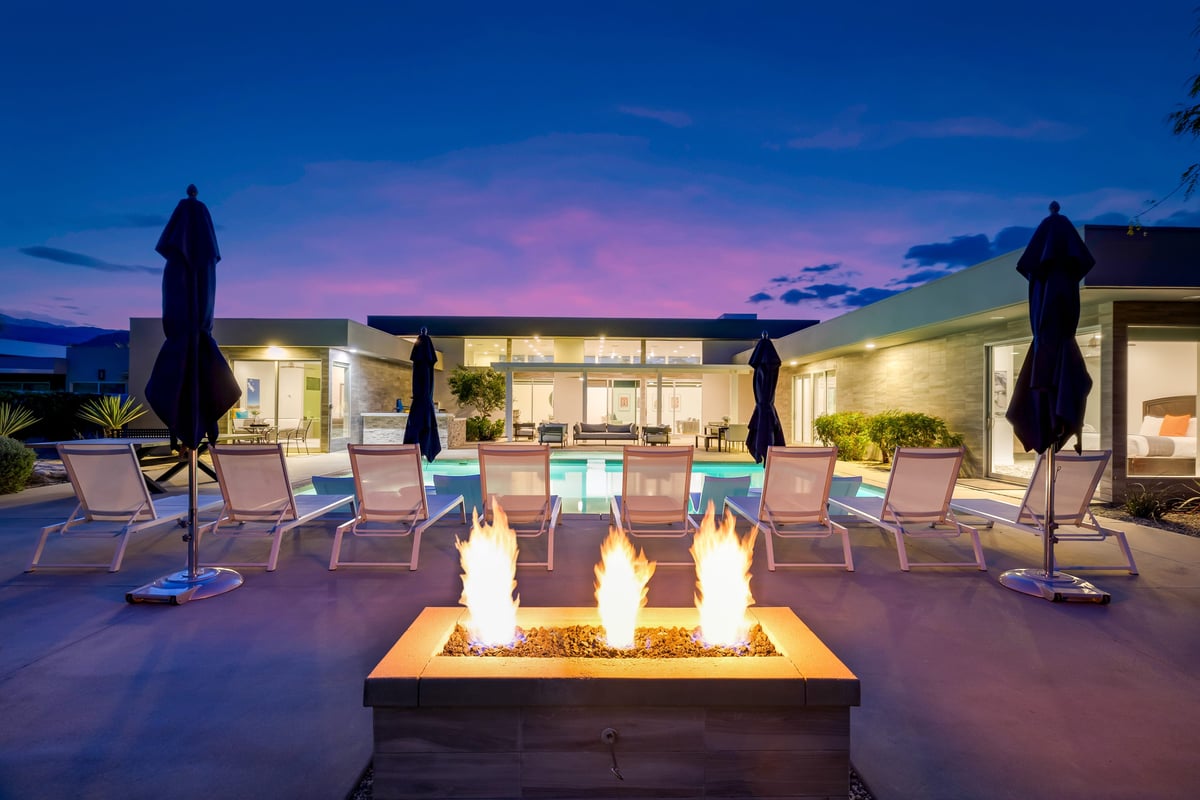 La Quinta,Triad Escape