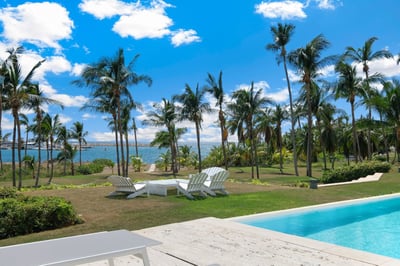 Luxury Villa Photo #6