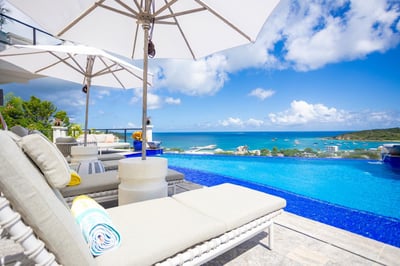 Luxury Villa Photo #4