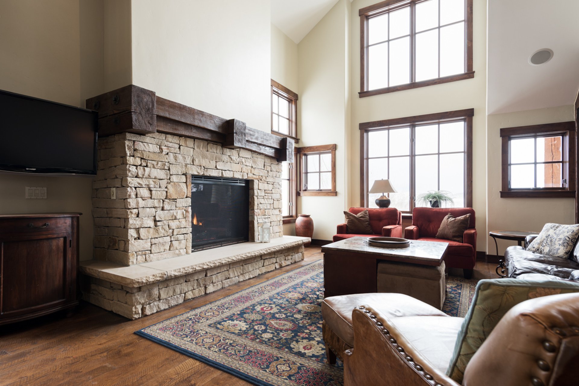 Silver Star 4 BDM Cottage with Spa