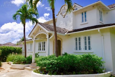 Luxury Villa Photo #15