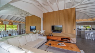 Luxury Villa Photo #28