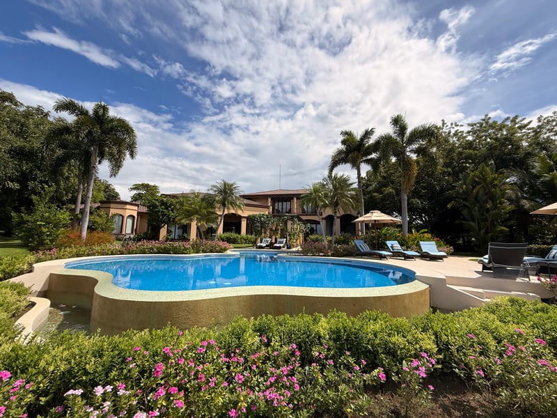 Peninsula Papagayo Paradise