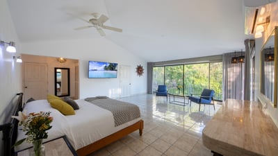 Luxury Villa Photo #39