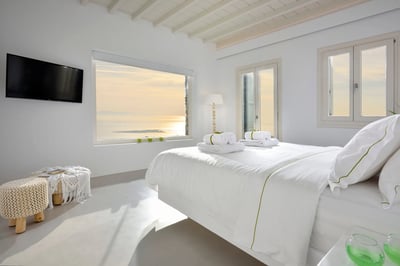 Luxury Villa Photo #19
