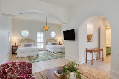 Luxury Villa Photo #50