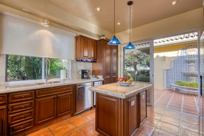 Luxury Villa Photo #24