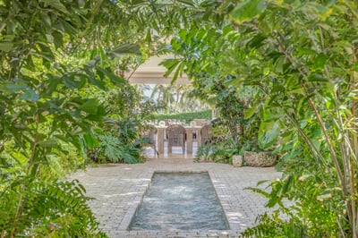 Luxury Villa Photo #15