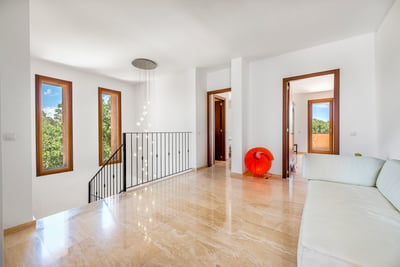 Luxury Villa Photo #29