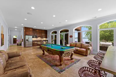 Luxury Villa Photo #28