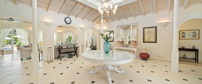 Luxury Villa Photo #21