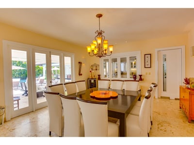 Luxury Villa Photo #21