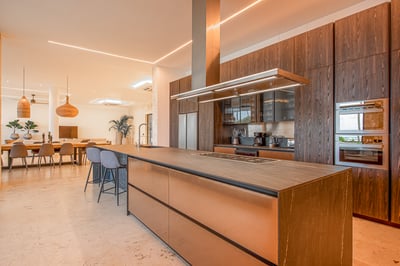 Luxury Villa Photo #11