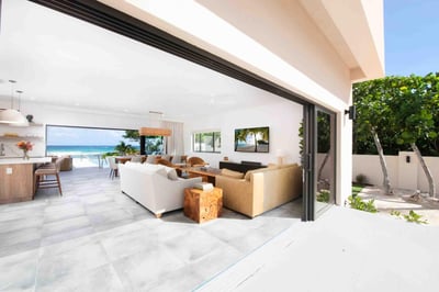 Luxury Villa Photo #12