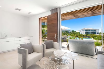 Luxury Villa Photo #37