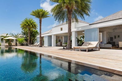 Luxury Villa Photo #2