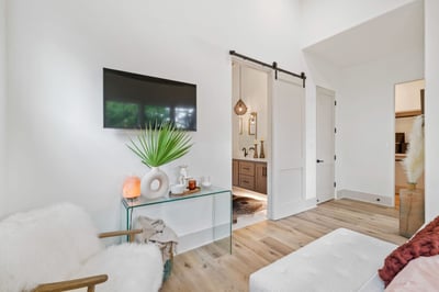 Luxury Villa Photo #19
