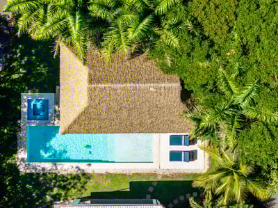 Luxury Villa Photo #3