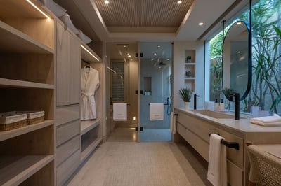 Luxury Villa Photo #47