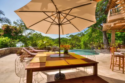 Luxury Villa Photo #4